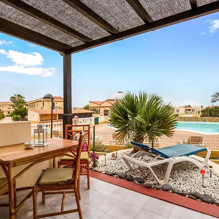 Apartmán Vista Piscina O Terraza, Wifi Gratis *