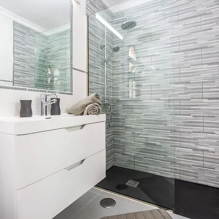 Vista Piscina O Terraza, Wifi Gratis