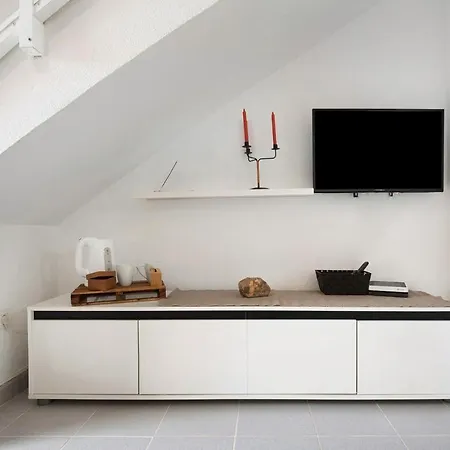 Apartmán Vista Piscina O Terraza, Wifi Gratis *